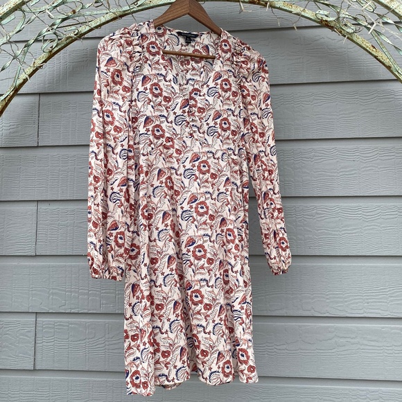 🌷 Banana Republic Dress Bohemian Floral Peasant Sleeves, V Neck, Pullover easy - Picture 2 of 8